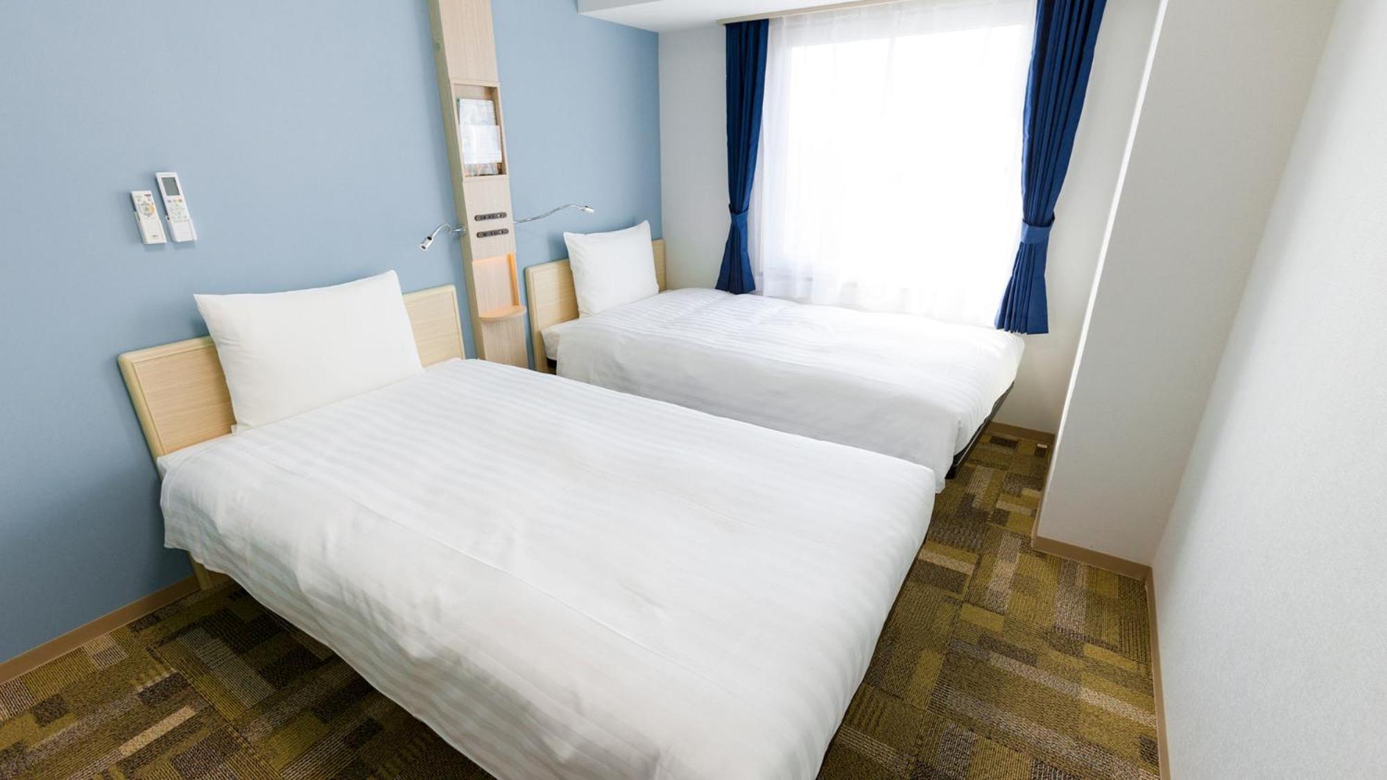 Toyoko Inn Nagoya Meieki Minami Room photo